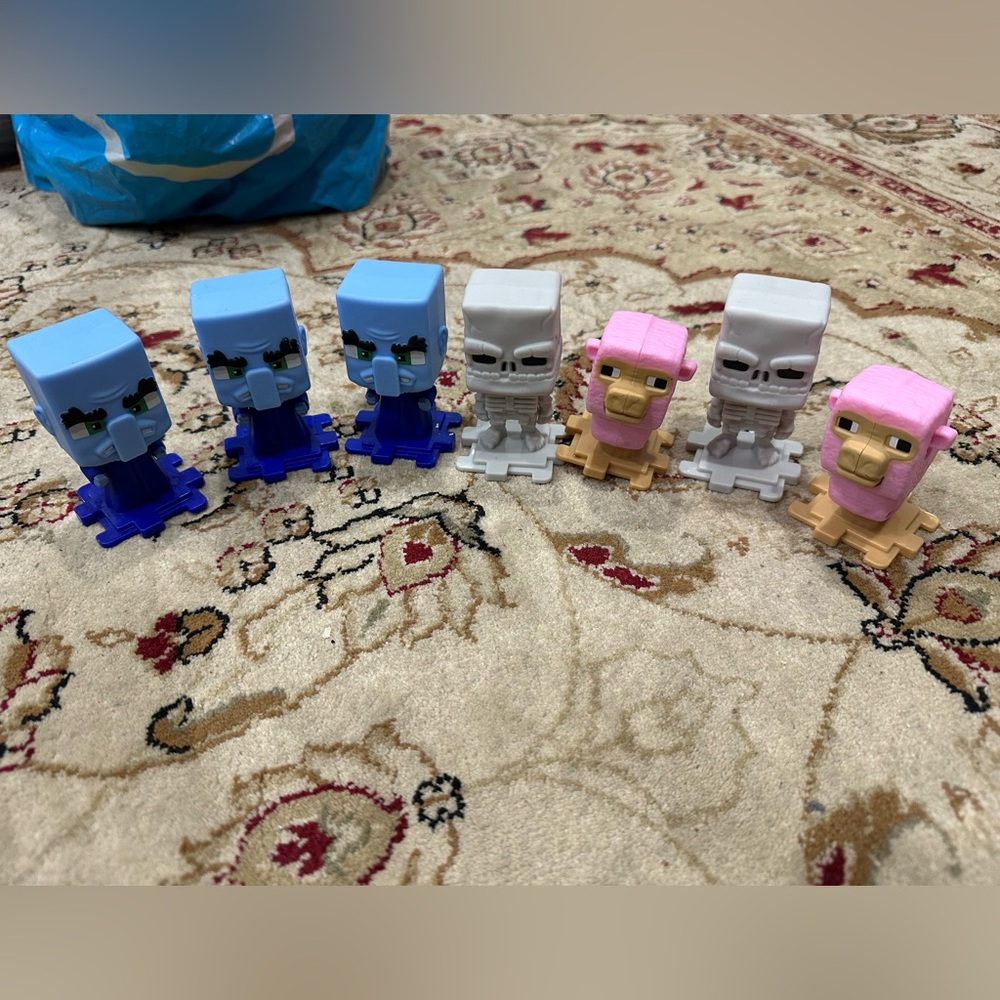 Set of 7 Minecraft Figures for McDonald’s pre owned